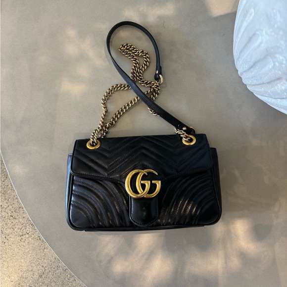 GUCCI Calfskin Matelasse Small GG Marmont Shoulder Bag Black - Picture 1 of 9